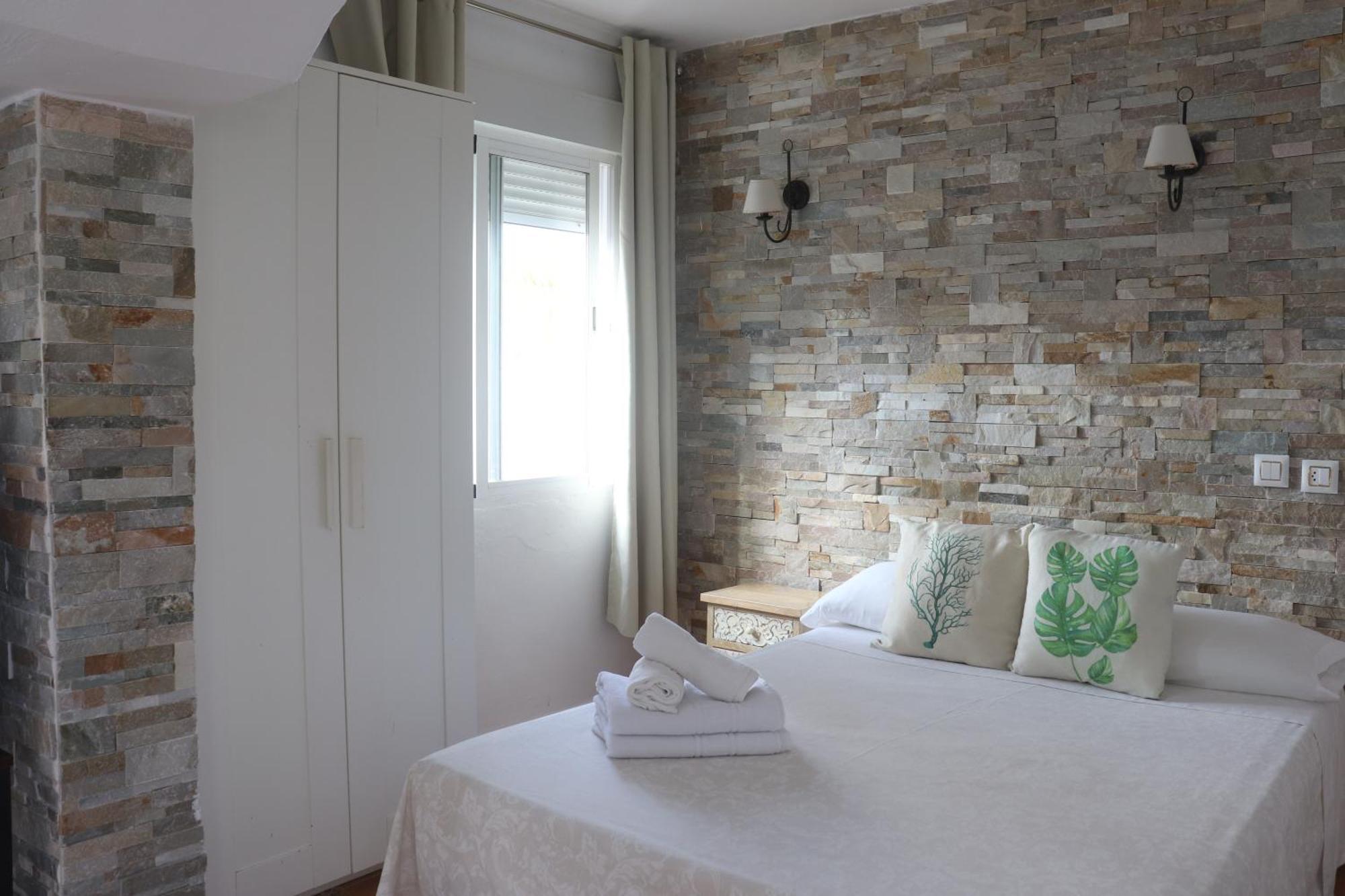 Double Room,1623659016:JPEG